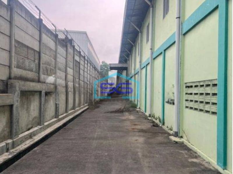 Dijual Gudang Luas Bangunan 8300m2 di Kawasan Industri Delta Silicon Cikarang Bekasi