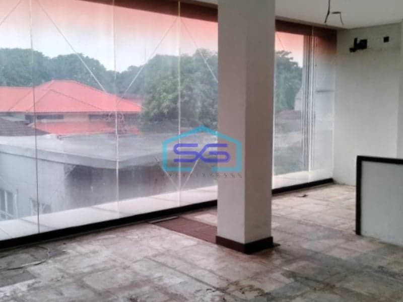 Dijual Gedung Kantor 3 Lantai Luas Tanah  635 m² Lokasi Kemang Jakarta Selatan