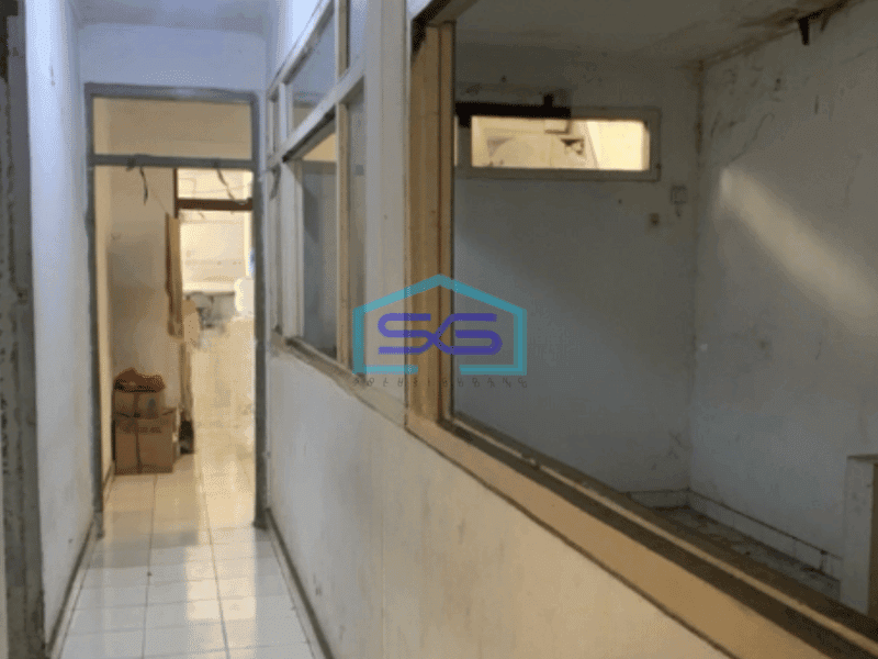 Disewakan Ruang Usaha/ Gudang 1 Lantai Pinggir Jalan Utama Ragunan Raya