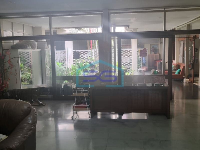 Disewakan Rumah Kantor Pusat Kota Pajajaran Bandung Jawa Barat LB 450m2
