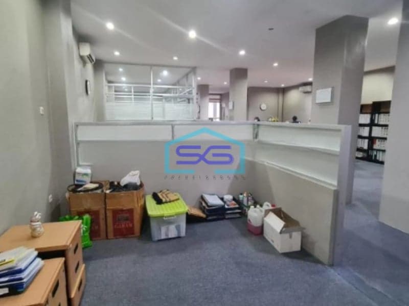 Dijual Gedung Kantor di Jalan Raya Kenjeran Surabaya Luas Tanah 332m2