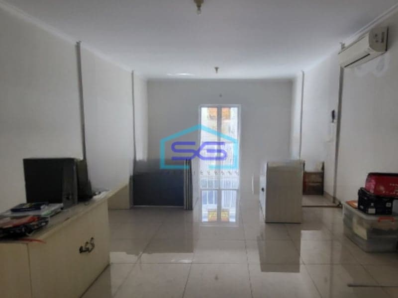 Dijual Ruko 3 Lantai Luas Bangunan  225 m² Lokasi Strategis di Cengkareng Jakarta Barat