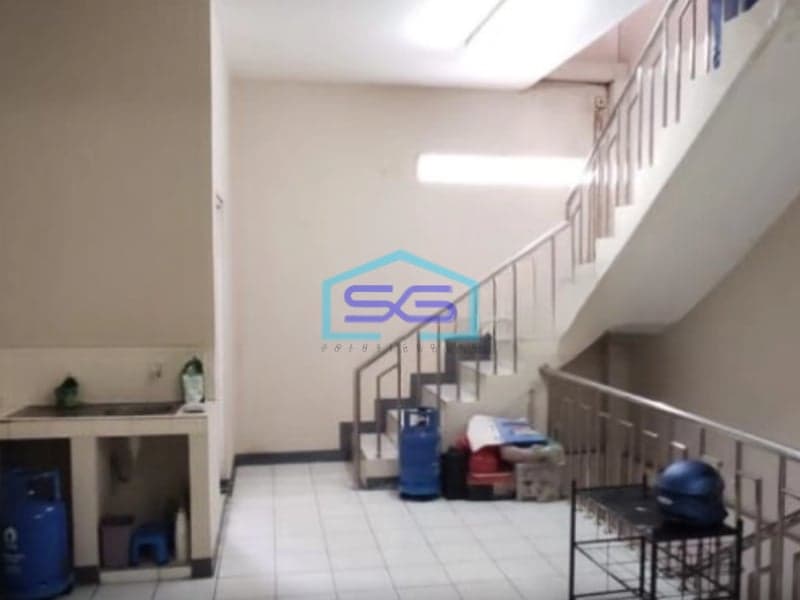 Disewakan Ruko 3 Lantai Astanaanyar Mainroad Bandung Luas Bangunan 170 m²