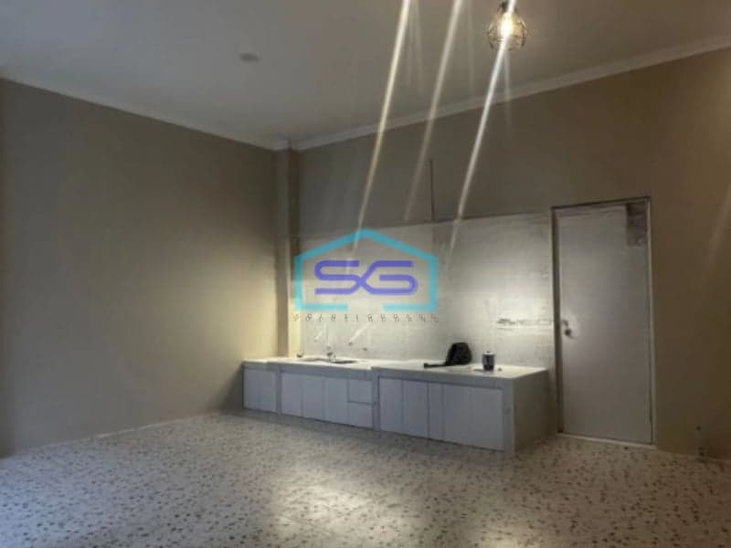 Dijual Ruko Strategis 2 Lantai Luas Tanah  285 m² di Semarang Jawa Tengah