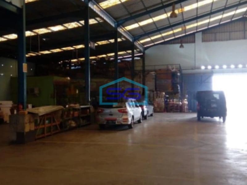 Dijual Gudang di Karawang barat Jawa barat HGB Luas Tanah 2400m2
