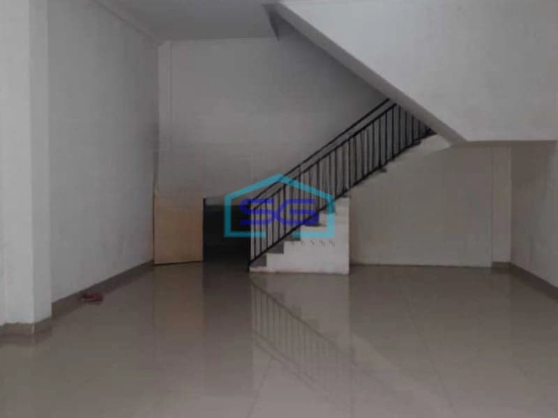 Disewakan Ruko 3 Lantai Luas Bangunan 270 m² di Rungkut Surabaya