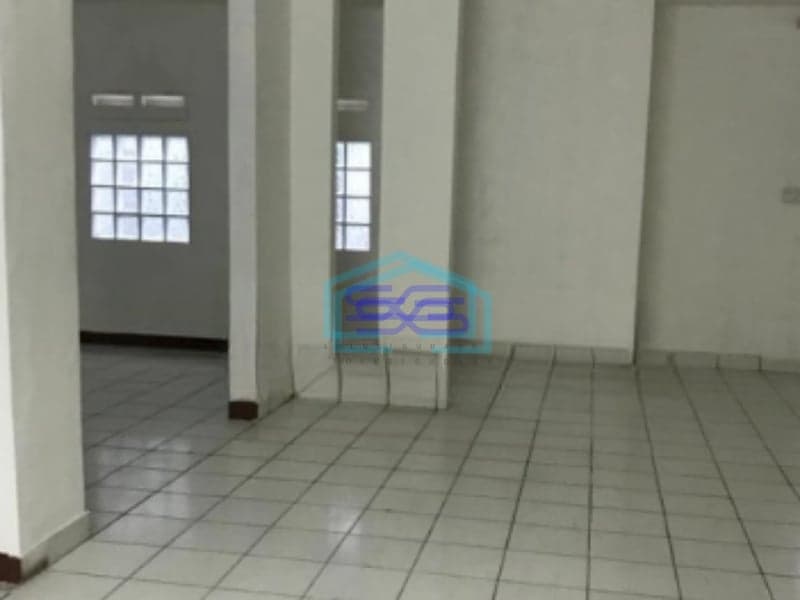 Dijual Ruang Usaha 3 Lantai Luas Bangunan  360 m²  di Bandung