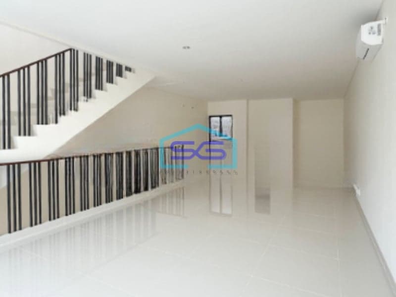 Disewakan Ruko 3 Lantai Luas Tanah  120 m² Lokasi  Gading Serpong Tangerang