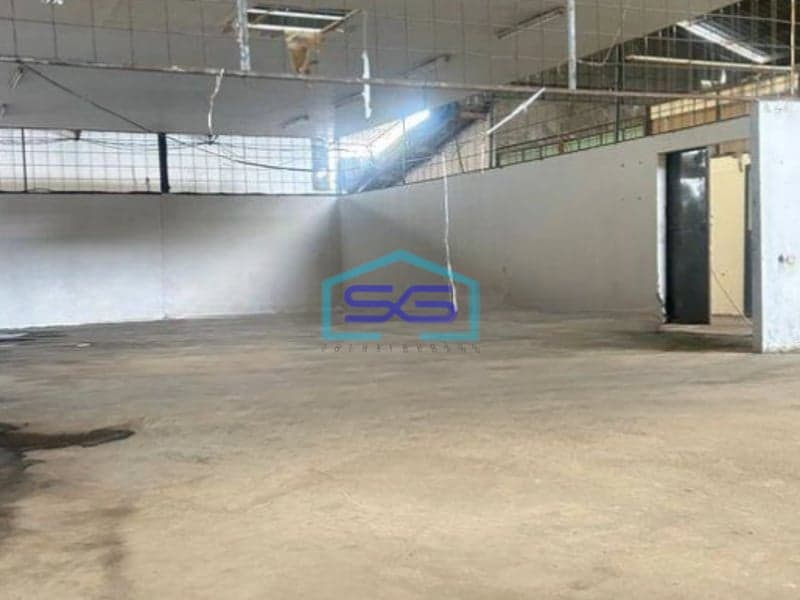 Disewakan Gudang Kavling DPR Cipondoh Tangerang Luas Tanah 1600 m²