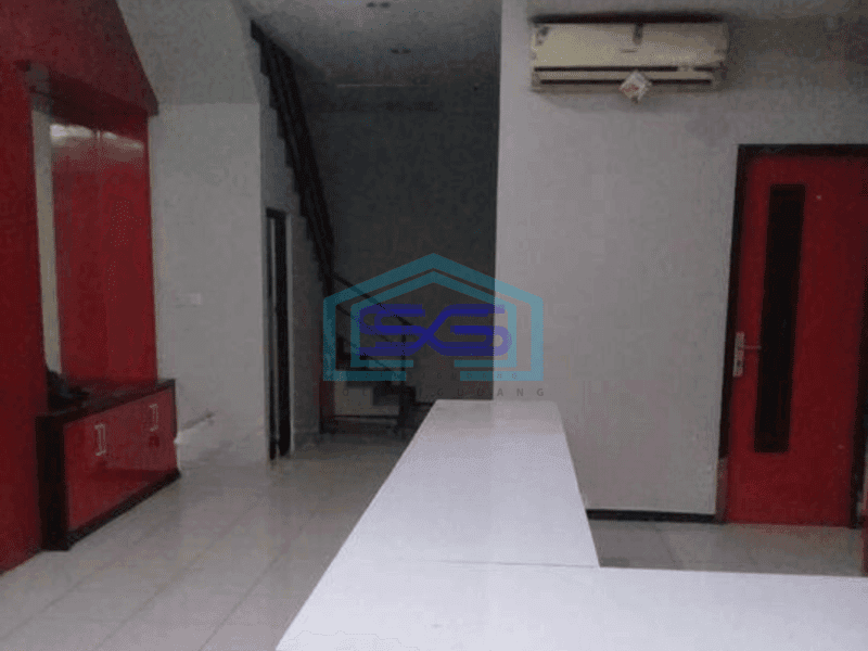 Ruko Disewakan 3 Lantai Parkiran Luas di Buah Batu Bandung