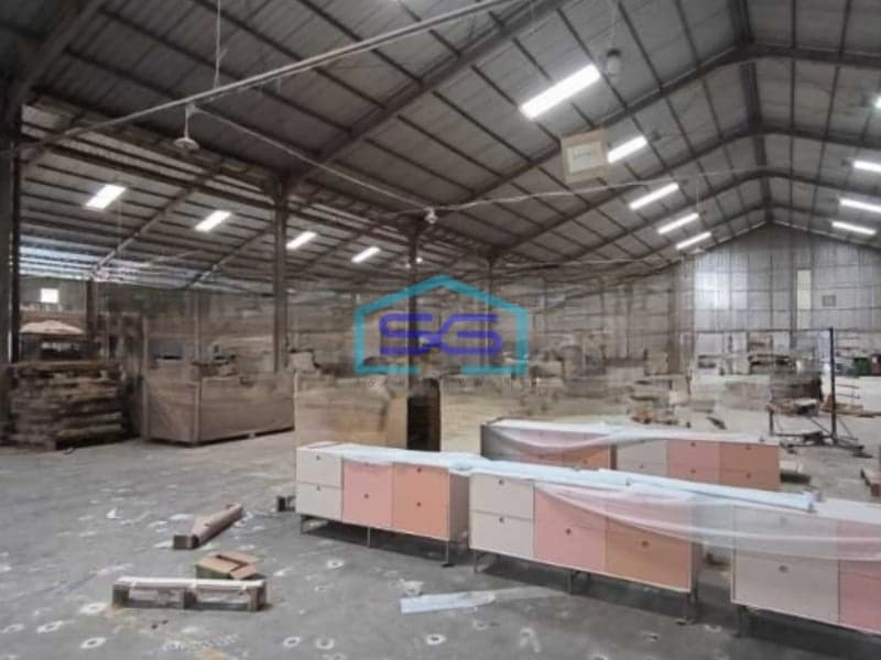 Dijual Gudang Lokasi Strategis Luas Bangunan 3700 m² di Jepara Jawa Tengah