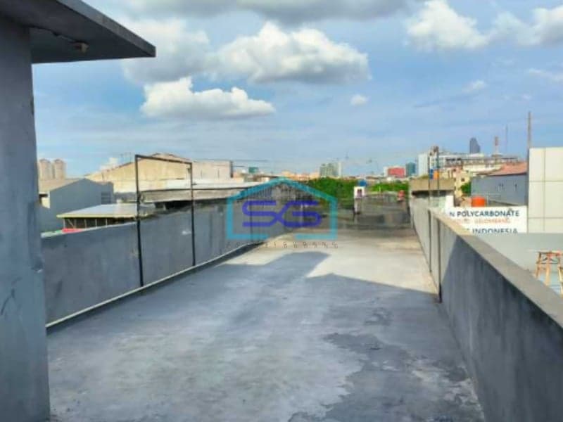 Disewakan Ruko 3,5 Lantai dua sisi di Mangga Besar Jakarta Barat Siap Pakai LB 370m2
