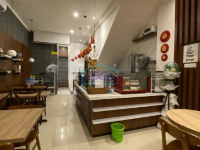 Dijual Ruko di Jakarta Barat Luas Bangunan 272m2 Tempat Strategis