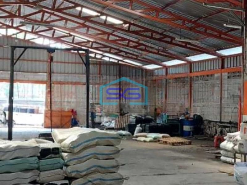 Disewakan Gudang Luas Tanah 1000 m² Akses Container 40 feet di Tangerang