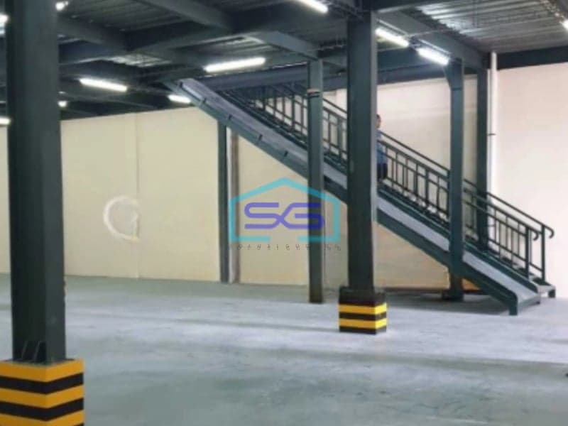 Disewakan Gudang Akses Container 40 Feet Luas Tanah  1600 m² Lokasi Bandengan Jakarta Utara