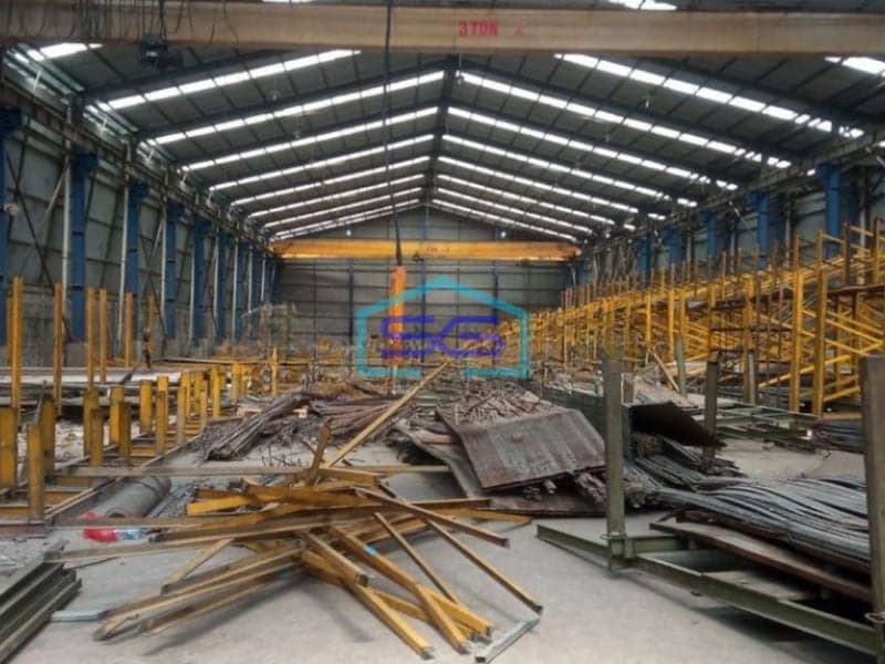 Dijual Gudang Dengan Kantor 2 Lantai di Kav Dpr Cipondoh, Tangerang LT 3200m2