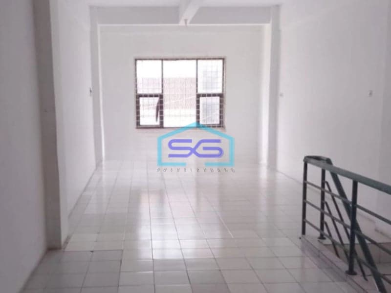 Disewakan Ruko Lokasi Strategis Luas Bangunan 234 m² di Asemka Jakarta Barat