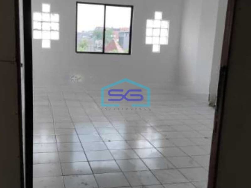 Disewakan Ruko Luas Bangunan  250 m² Lokasi di Bandengan Jakarta Utara