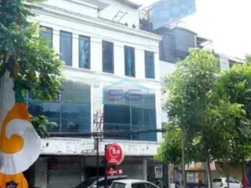 Disewakan Ruko Luas Bangunan 518 m² Lokasi di Surabaya