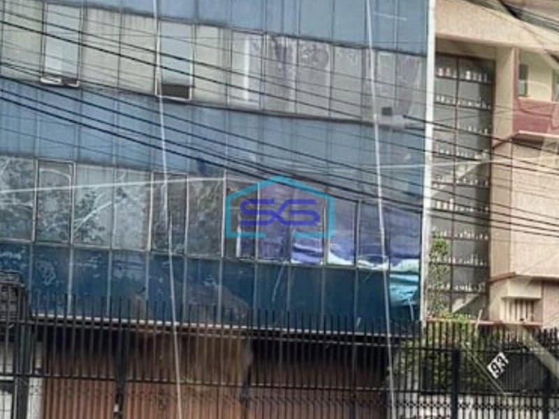 Disewakan Ruko Gandeng dekat Stasiun KA dan Pintu Tol Kemayoran Jakarta Pusat LB 1000m2