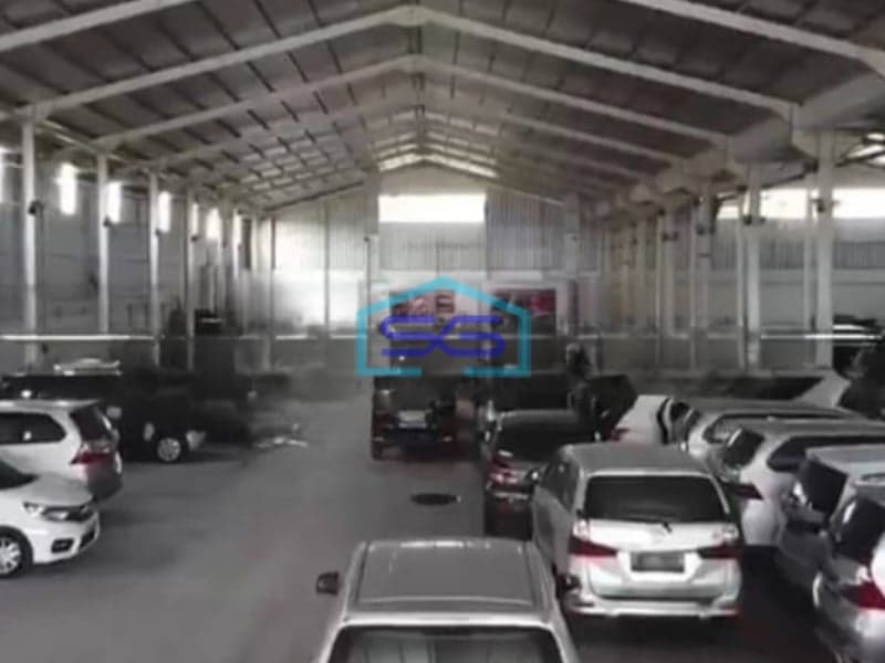 Disewakan Gudang Ex Showroom Rapih Bagus Lb 3000m2 Strategis Pinggir Jalan Di Kebalen Bekasi Utara