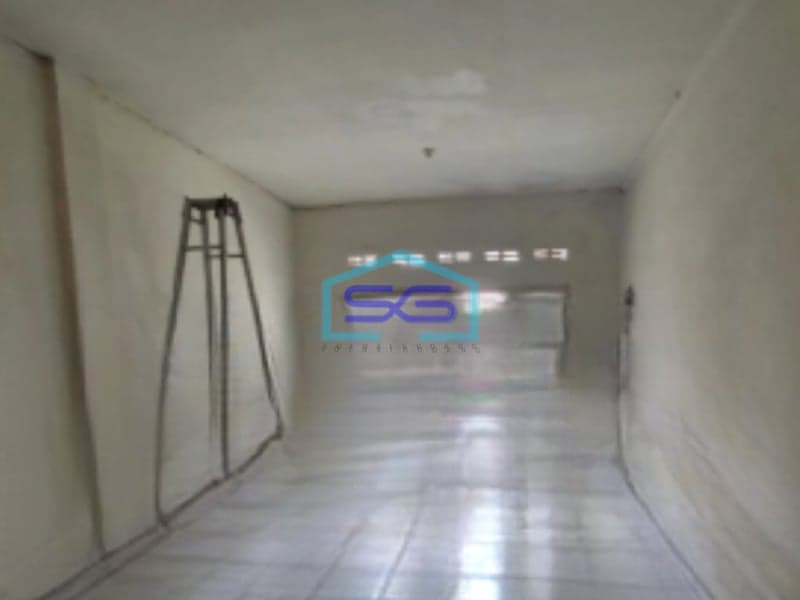 Disewakan Ruko 3 Lantai Luas Bangunan 155 m² Lokasi Strategis di Lowokwaru Malang