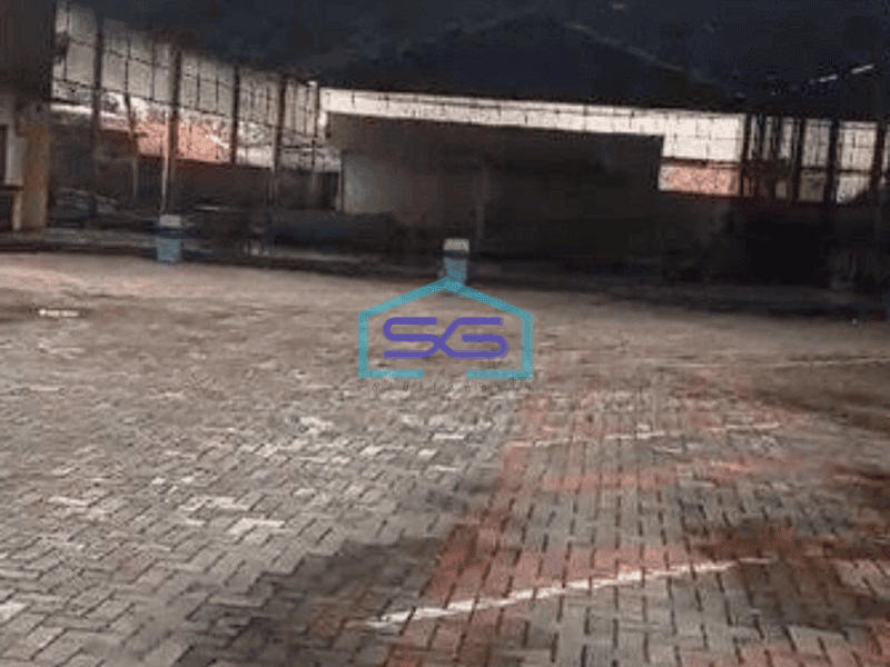 Dijual Gudang Ex Lapangan Futsal Pinggir Jalan Winta Tangerang Selatan LT 2940m2