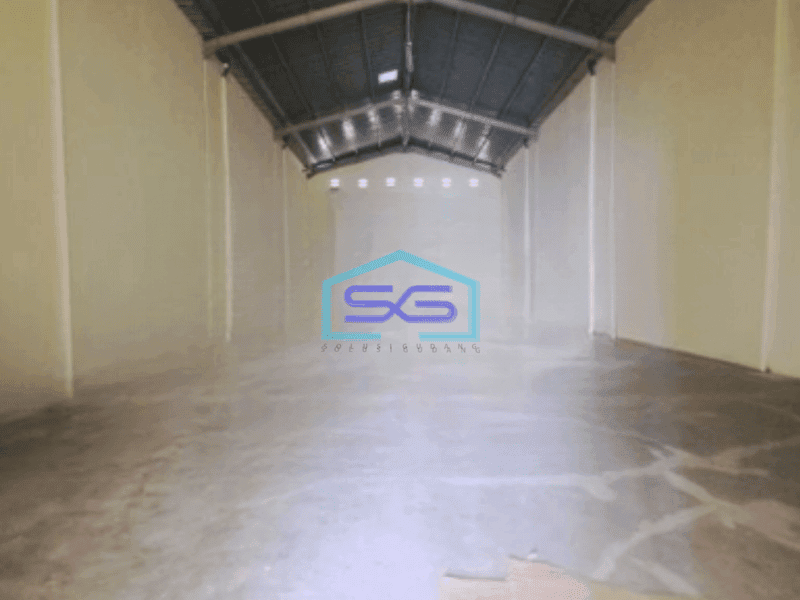 Disewakan Gudang Ada Kantor Luas Bangunan  300 m² di Cengkareng Jakarta Barat
