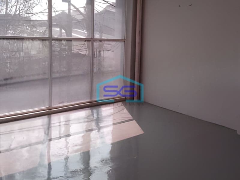 Disewakan Gudang Luas Bangunan 300 m² Lokasi Jakarta Barat