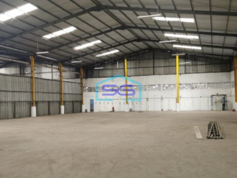 Disewakan Gudang Luas Bangunan 1000 m2 Lokasi Cipondoh Tangerang