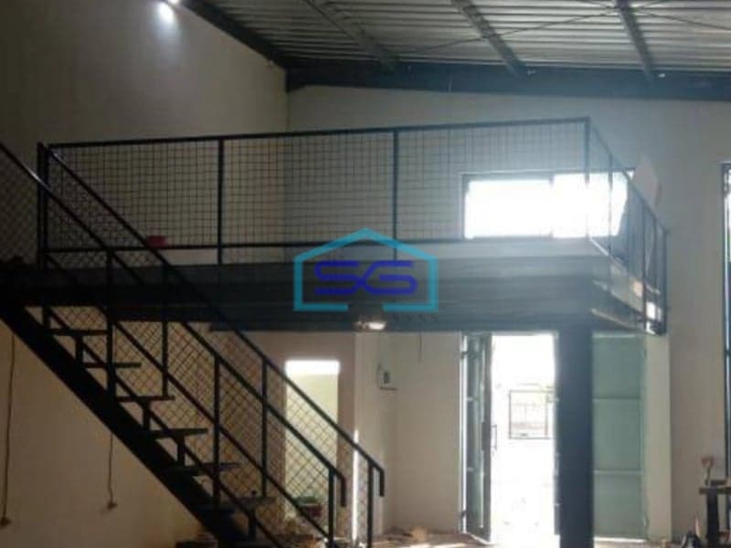 Disewakan Gudang 270m2 Ada Mezanin Sudah Renov di Gudang Tanah PIT Harapan Indah Bekasi