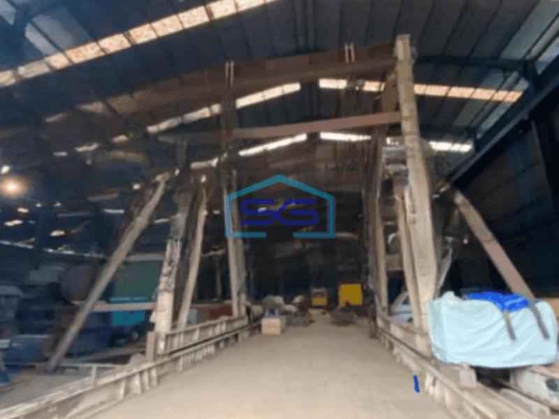 Dijual Gudang Akses Container Luas Bangunan 2500 m²di Cilodong Depok