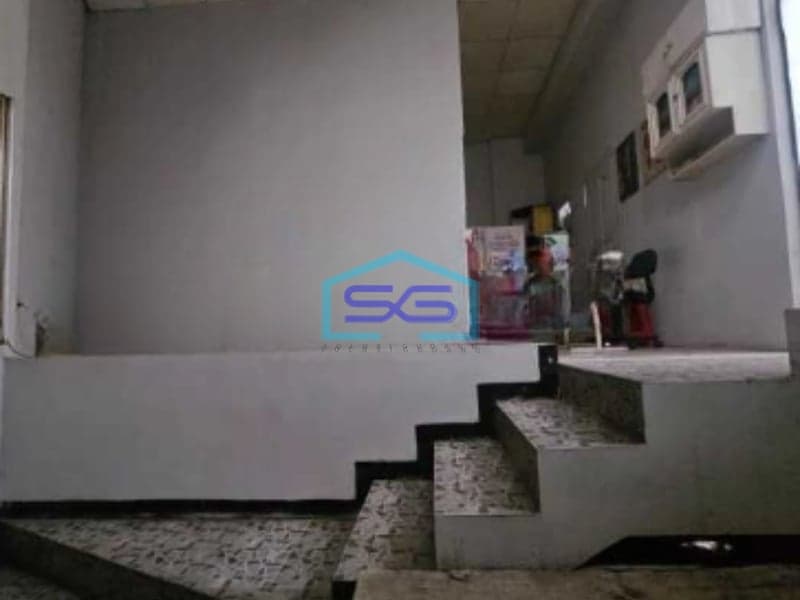 Dijual Ruko Bagus di Jl. Kiaracondong Bandung Lokasi Sangat Strategis LB 101m2