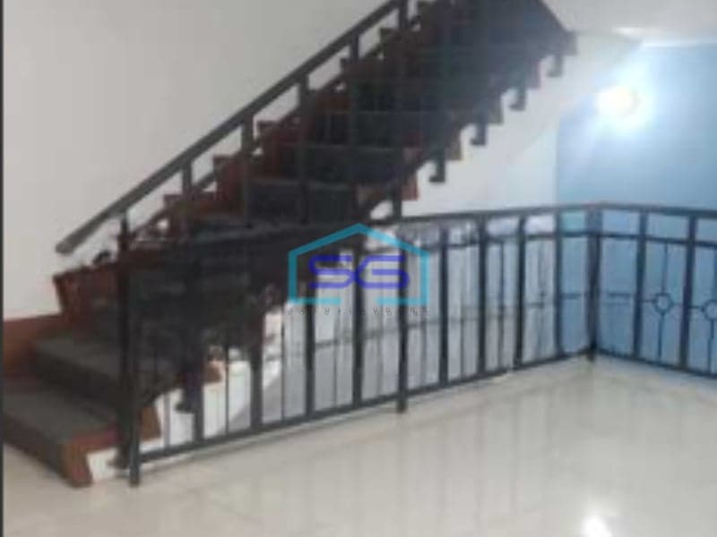 Di Sewakan Ruko Di Daerah Komersil Pondok Indah Jakarta Selatan Luas Bangunan  210 m²