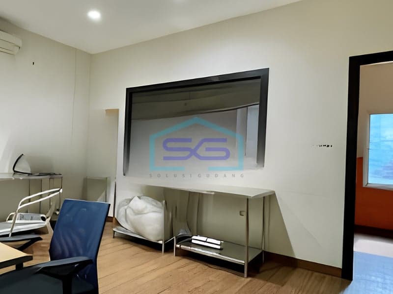 For Sale: 3-Story Shophouse, Building Area 228 m², Tebet, South Jakarta