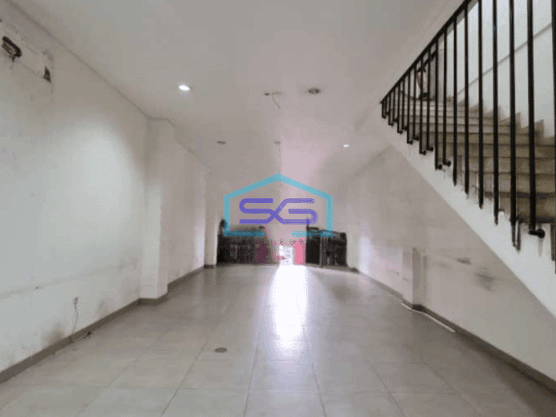 Disewakan Ruko Luas Bangunan 200 m² di Muara Karang Jakarta Utara