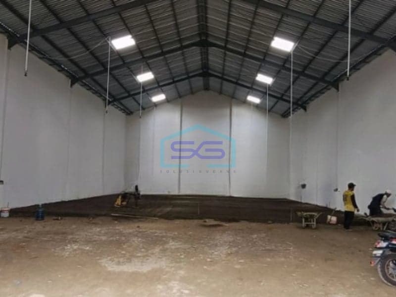 Disewakan Gudang Akses Container Luas Bangunan 600 m² Lokasi di Kediri Jawa Timur