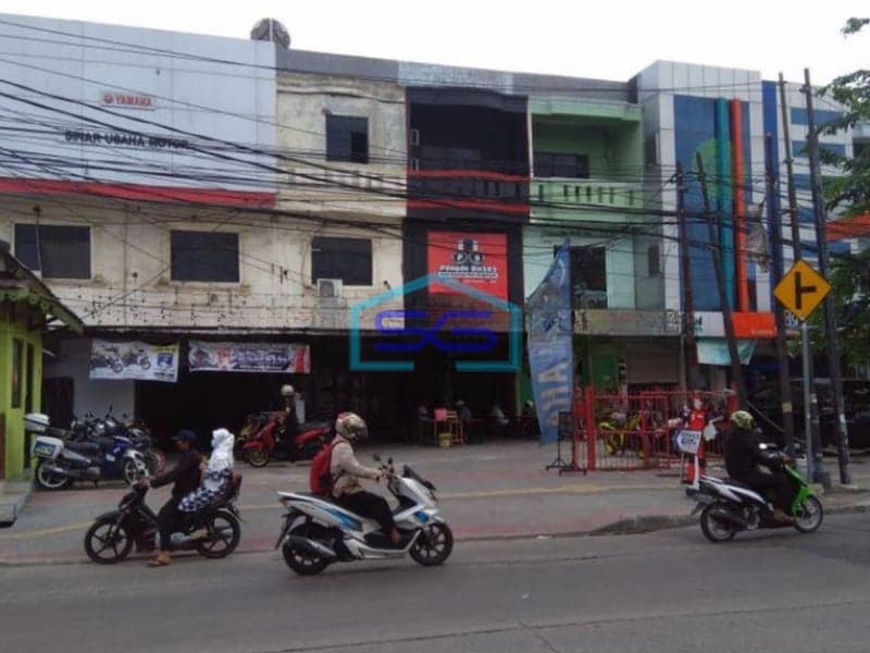 Disewakan 4 unit Ruko Gandeng di Plumpang Semper Jakarta Utara LB 500m2