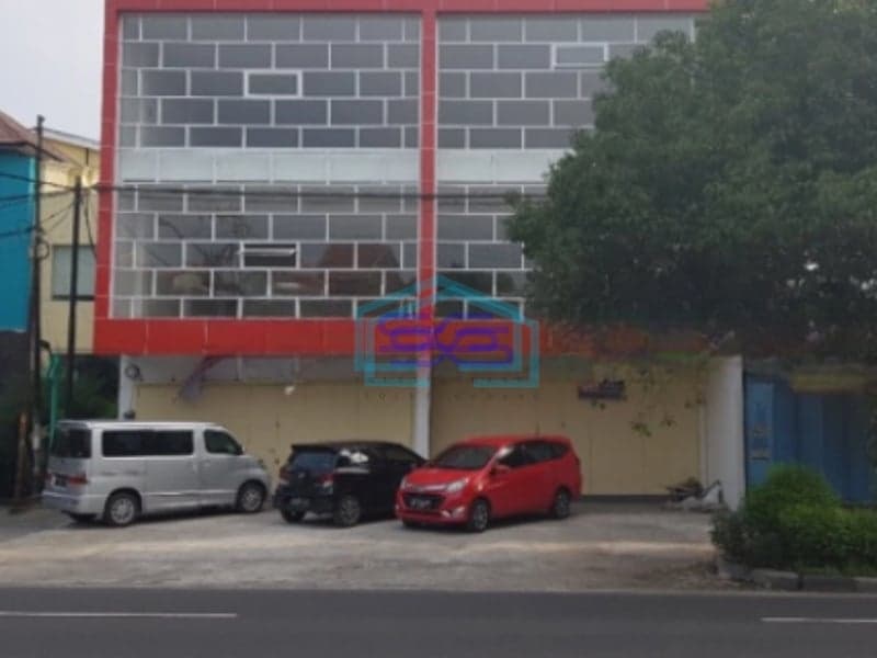 Disewakan Ruko Sangat Strategis di Solo Luas Bangunan 250m2
