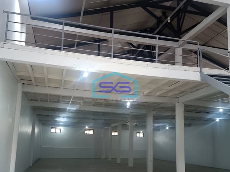 Dijual Gudang Bersih Dekat Tol Kopo Katapang Bandung Harga Nego LT 900m2