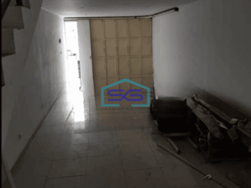 Dijual Ruko Luas Bangunan  210 m² Lokasi Strategis di Buah Batu Bandung