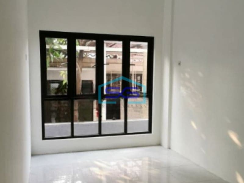 Dijual Ruko Bisnis di Kebon Jeruk Jakarta Barat Luas Bangunan 300m2