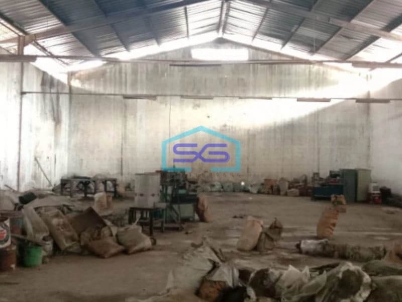 Disewakan Gudang di Jl. Imam Bonjol Karawaci Tangerang Butuh Renovasi SHM LT 4585m2