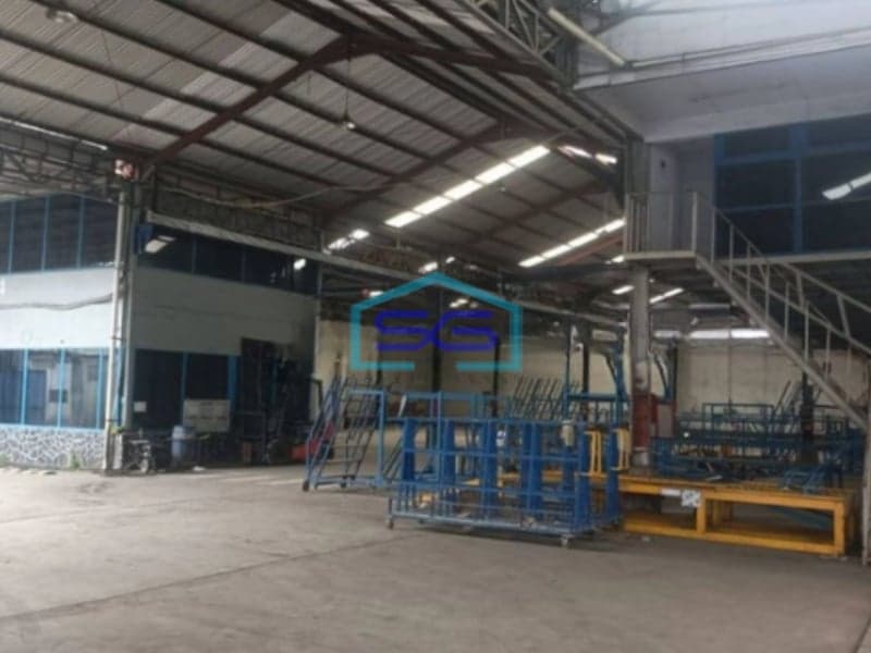 Dijual Ex Pabrik Karoseri + Kantor Siap Beroperasi Cibinong Bogor LT 4800m2