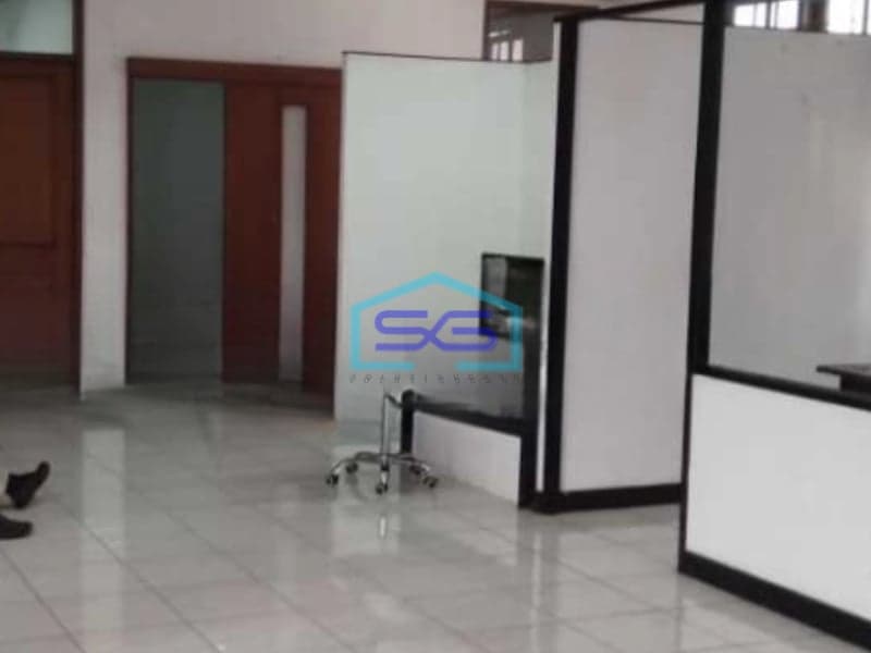 Dijual Ruang Usaha Luas Tanah 720 m² Lokasi Bebas Banjir di Jakarta Timur