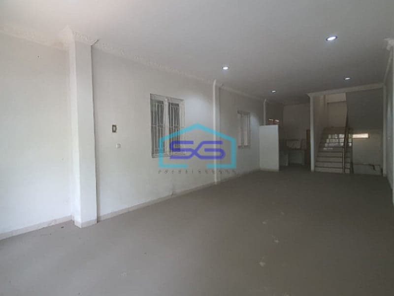 Dijual Ruko Posisi Hook di Lokasi Strategis di Jalan Jend. Sudirman, Palembang LB 210m2