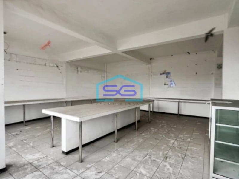 Disewakan Ruang Usaha Siap Pakai di Blimbing Malang Jawa Timur Luas Bangunan 700m2