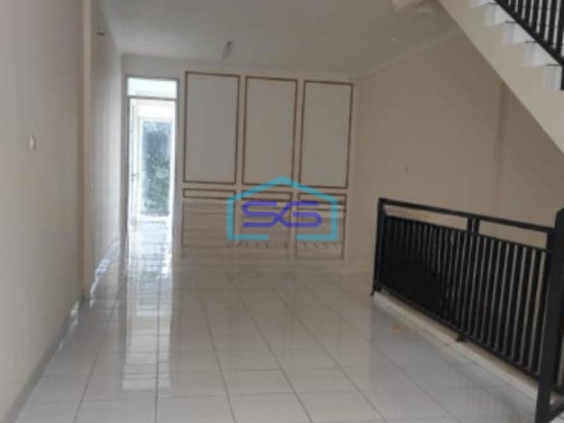 Di Sewakan Ruko Area Komersi Kemang Jakarta Selatan Luas Bangunan  150 m²