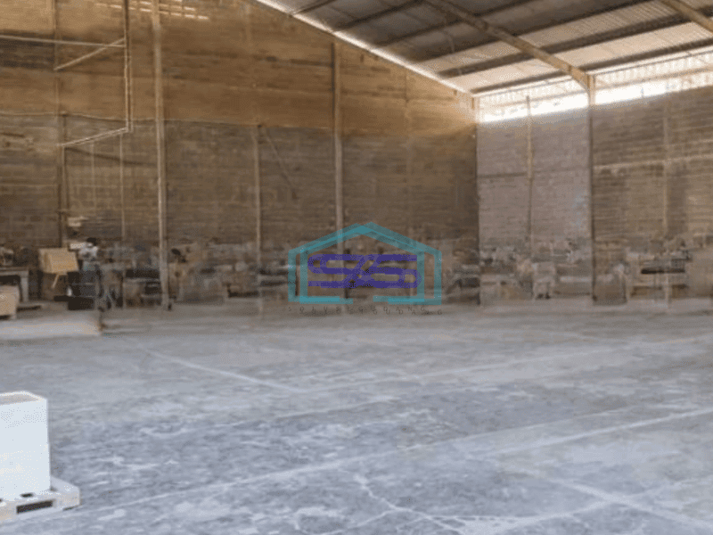 Dijual Cepat Gudang Luas Bangunan  1000 m² Lokasi Bebas Banjir di Pasuruan Jawa Timur