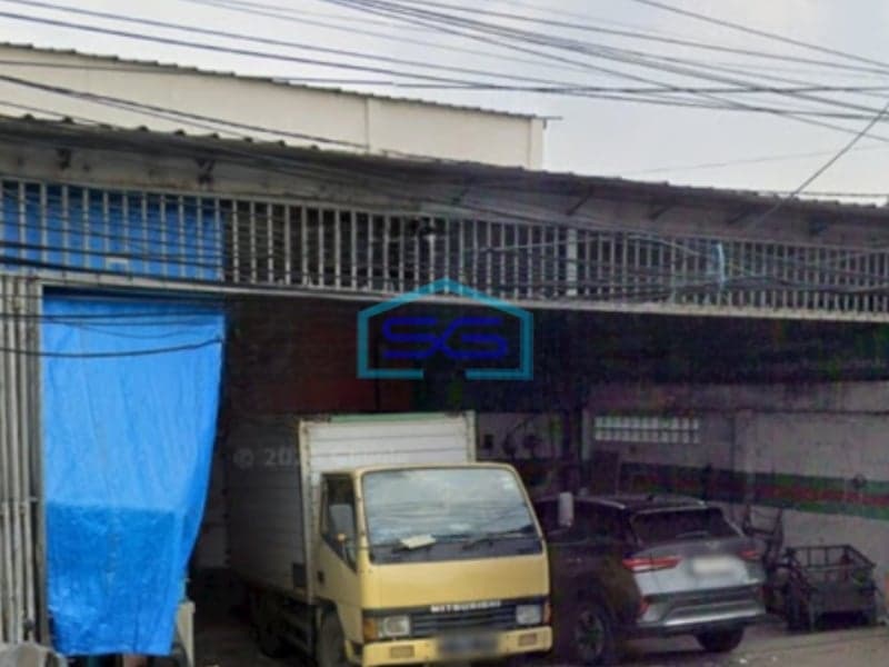 Disewakan Ruko 2 Lantai Luas Tanah 207 m² di Jakarta Timur